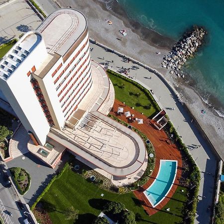 Grand Hotel Torre Fara Chiavari Esterno foto
