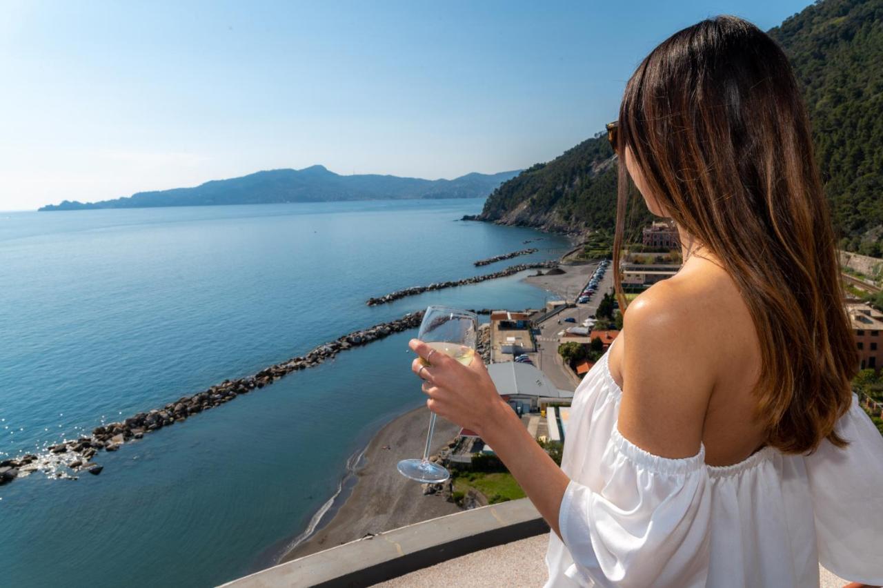 Grand Hotel Torre Fara Chiavari Esterno foto